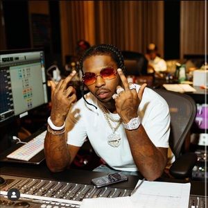 Meet your Posher, Ashaureah